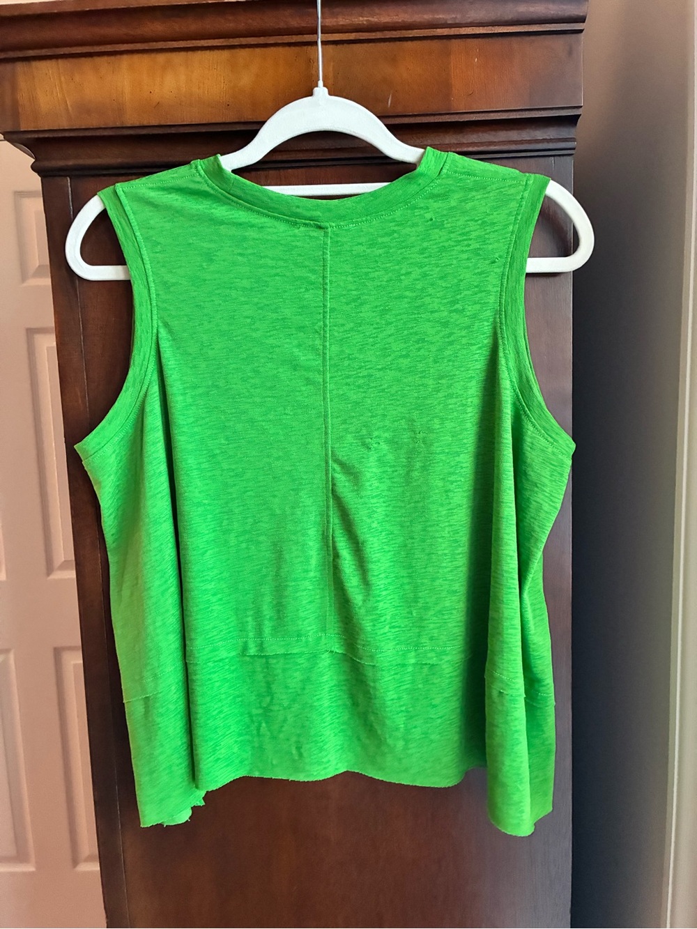 Chelsea & Violet Bright Green Sleeveless Textured Top | Size Small - Picture 6 of 8